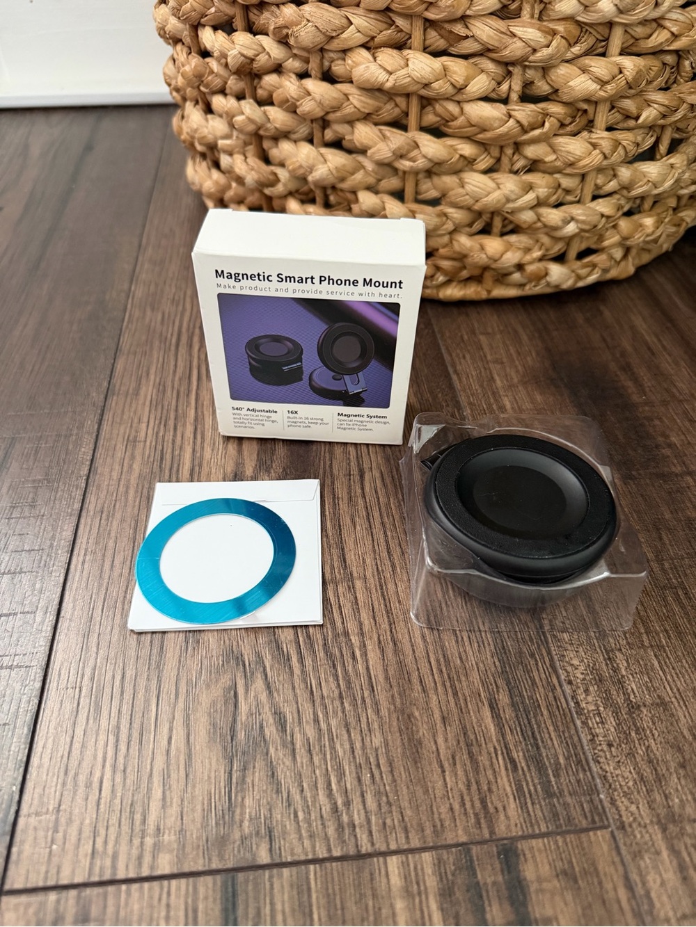Magnetic smart phone mount 540 adjustable, 16x strong magnets new